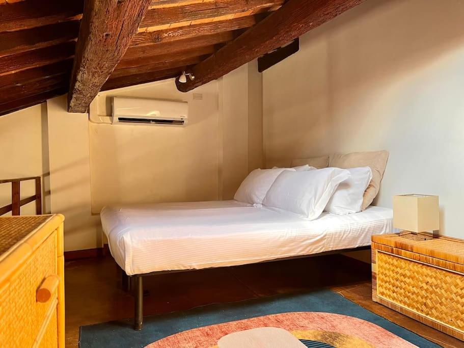 Apartment Spacious Near Arno River Florence